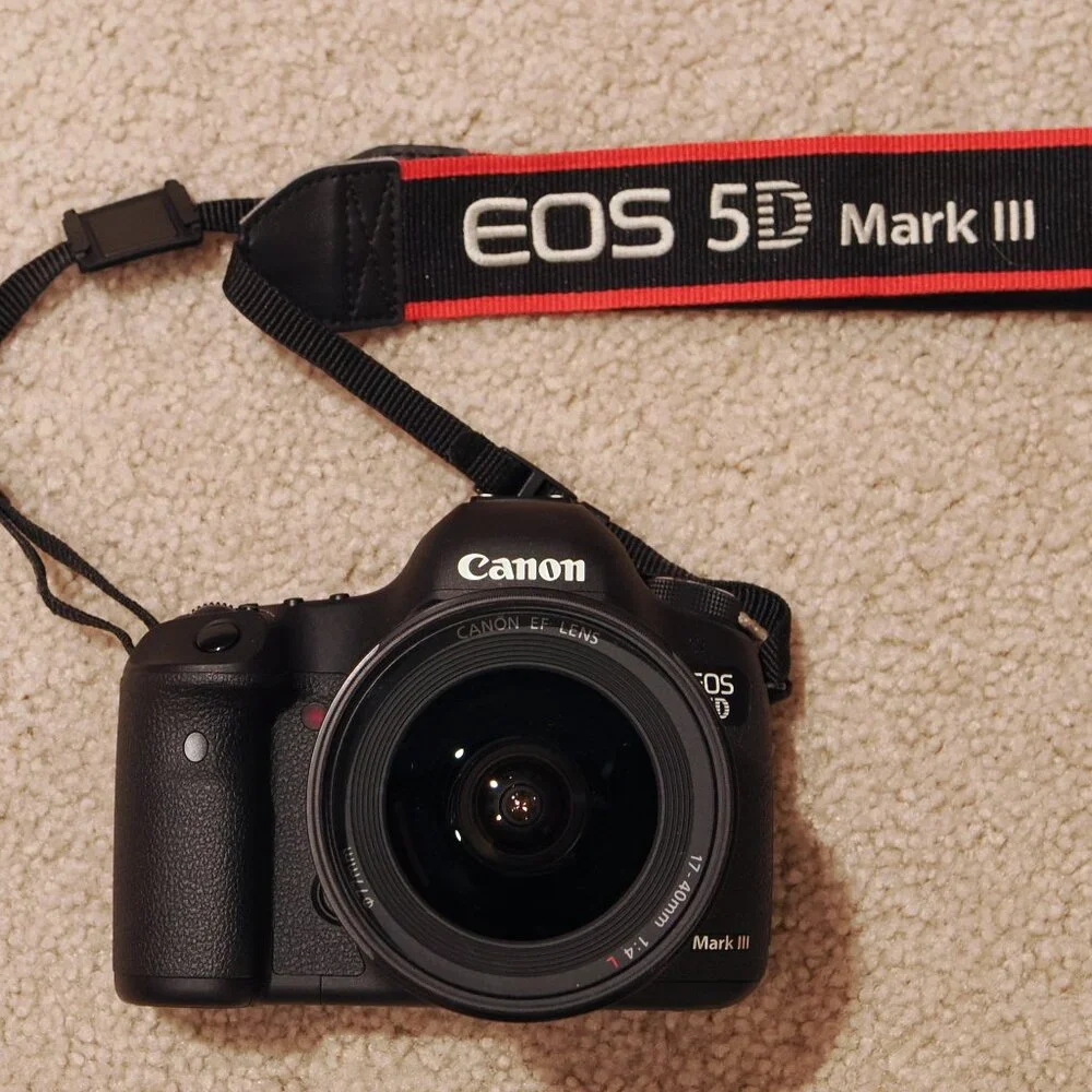Canon 5Diii DLSR Camera and Lens